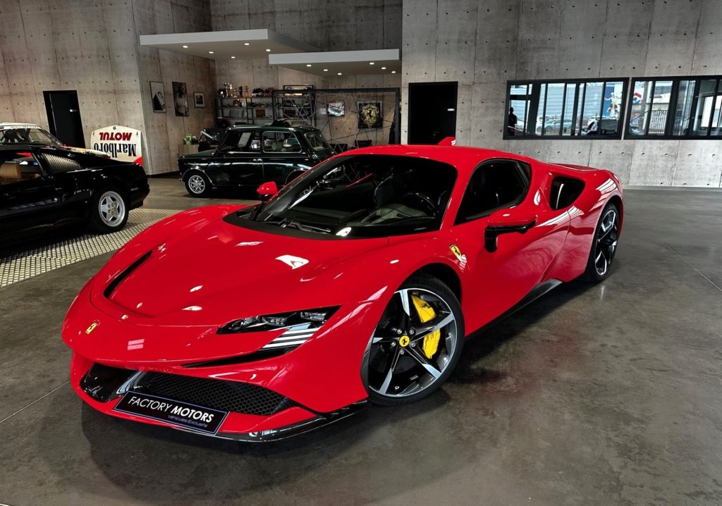 Ferrari SF90 Stradale Rosso Scuderia